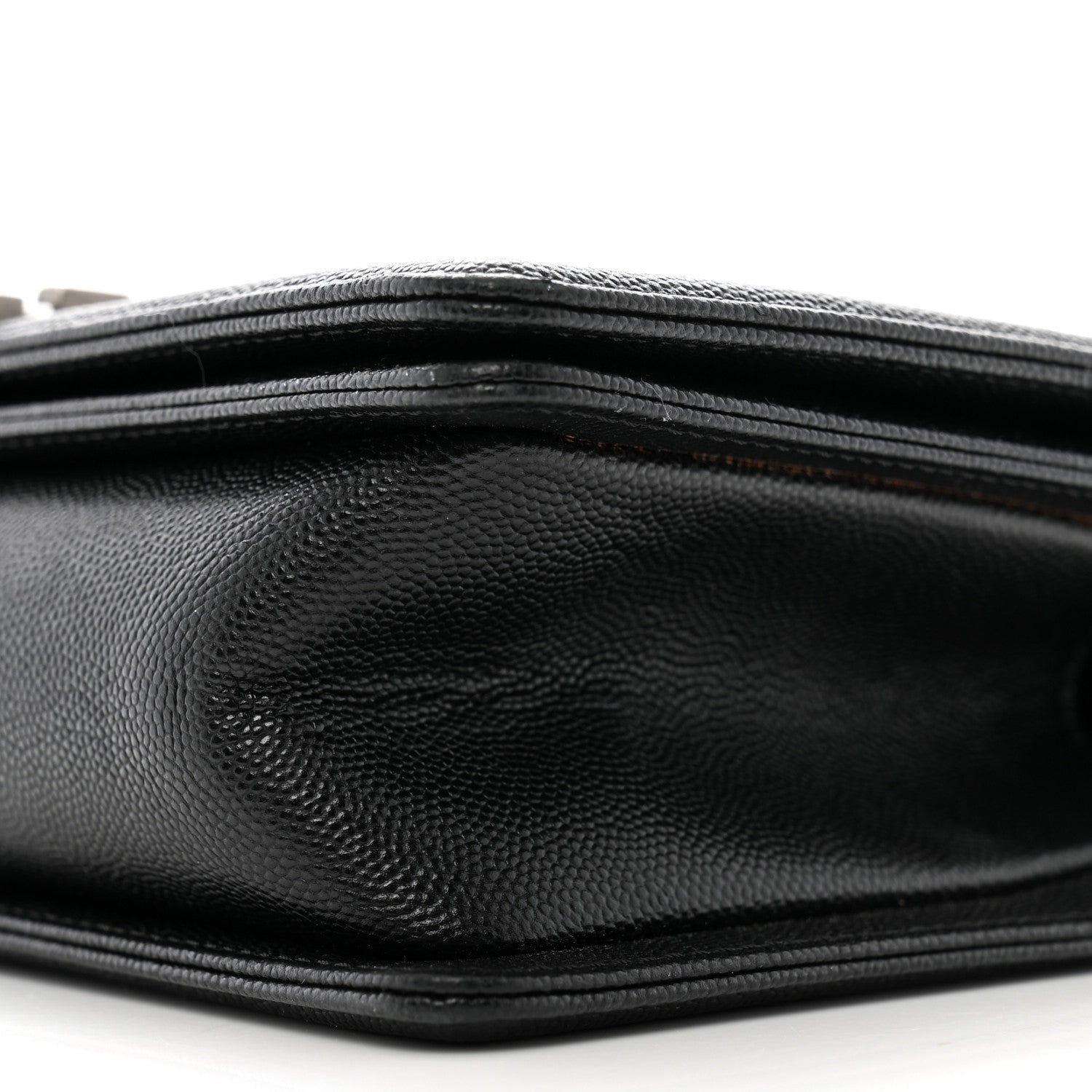 Caviar Quilted Medium Boy Flap Black