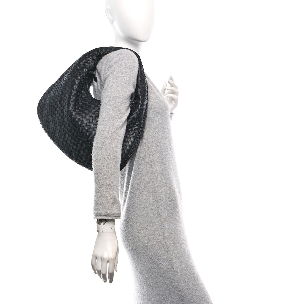 Nappa Intrecciato Medium Veneta Hobo Black