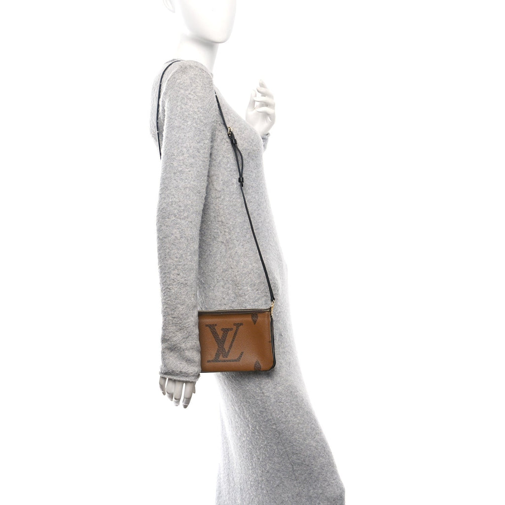 Reverse Monogram Giant Double Zip Pochette