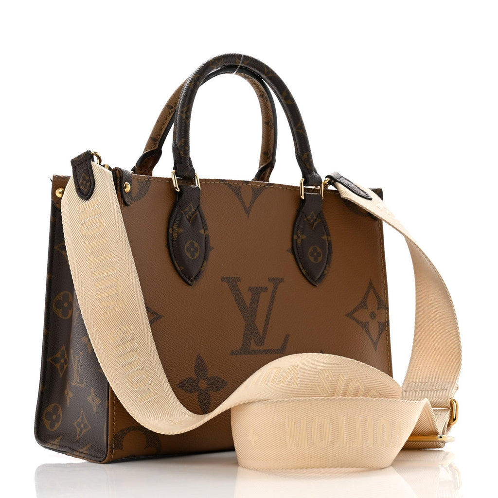 Reverse Monogram Giant Onthego PM