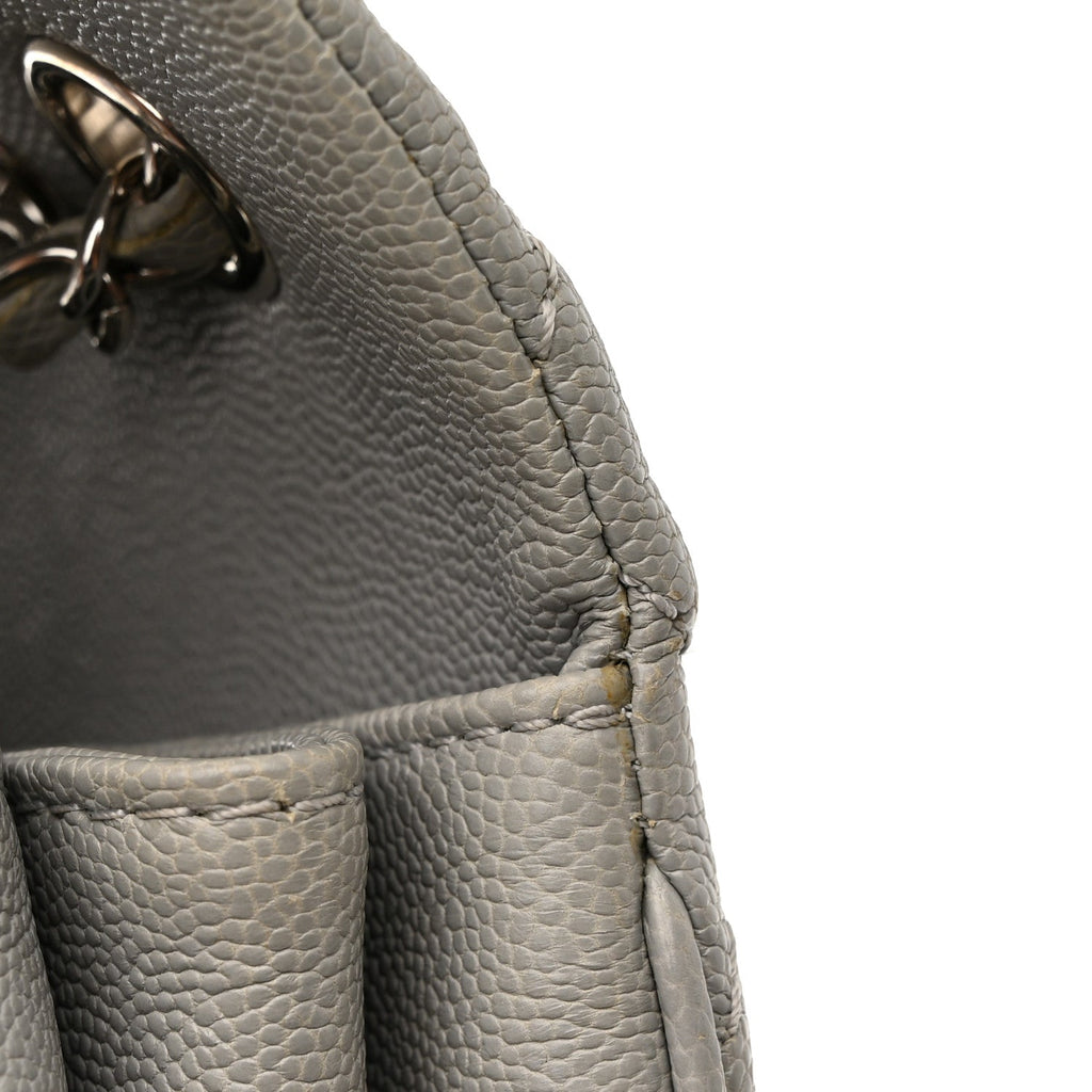 Caviar Quilted Medium Urban Companion Flap Grey