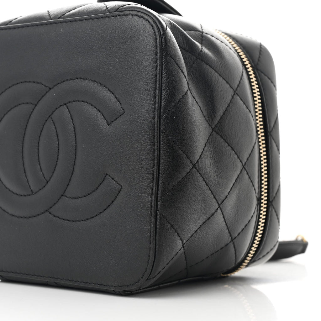 Calfskin Quilted Small Vanity Case With Chain Black