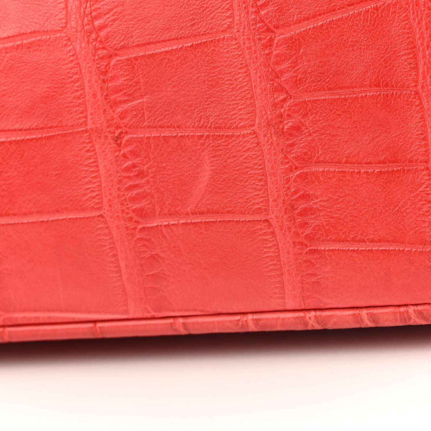Matte Alligator Jumbo Double Flap Red