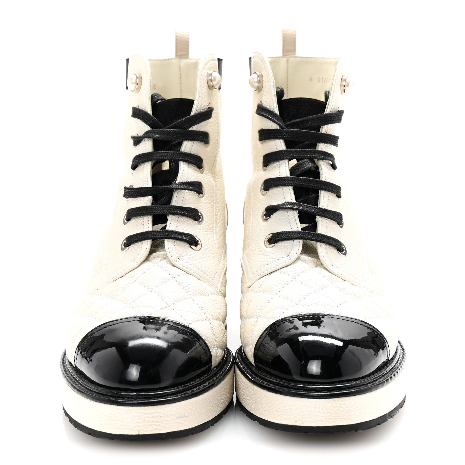 Pearly Calfskin Patent Calfskin Quilted Lace Up Boots 37 White Light Gray Black