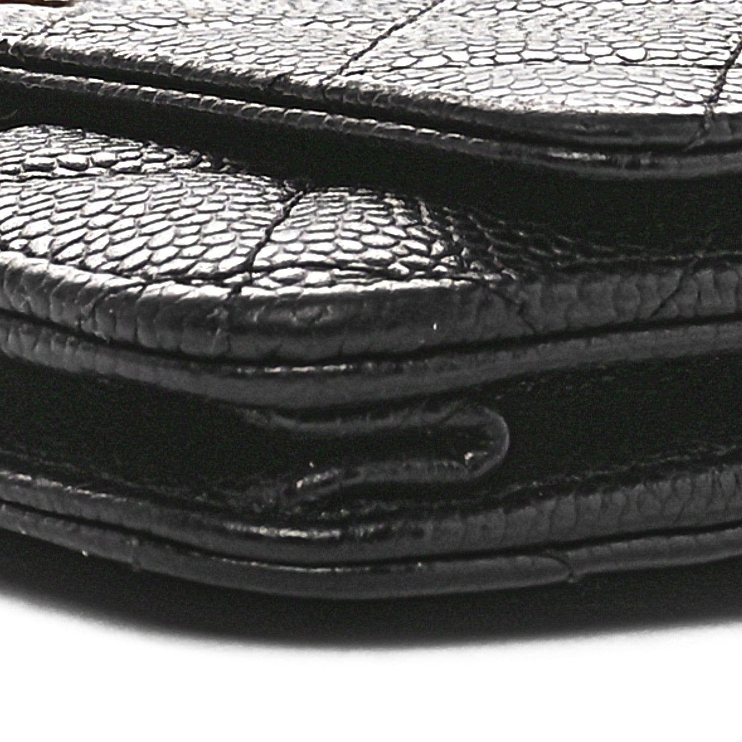 Caviar Quilted Wallet on Chain WOC Black