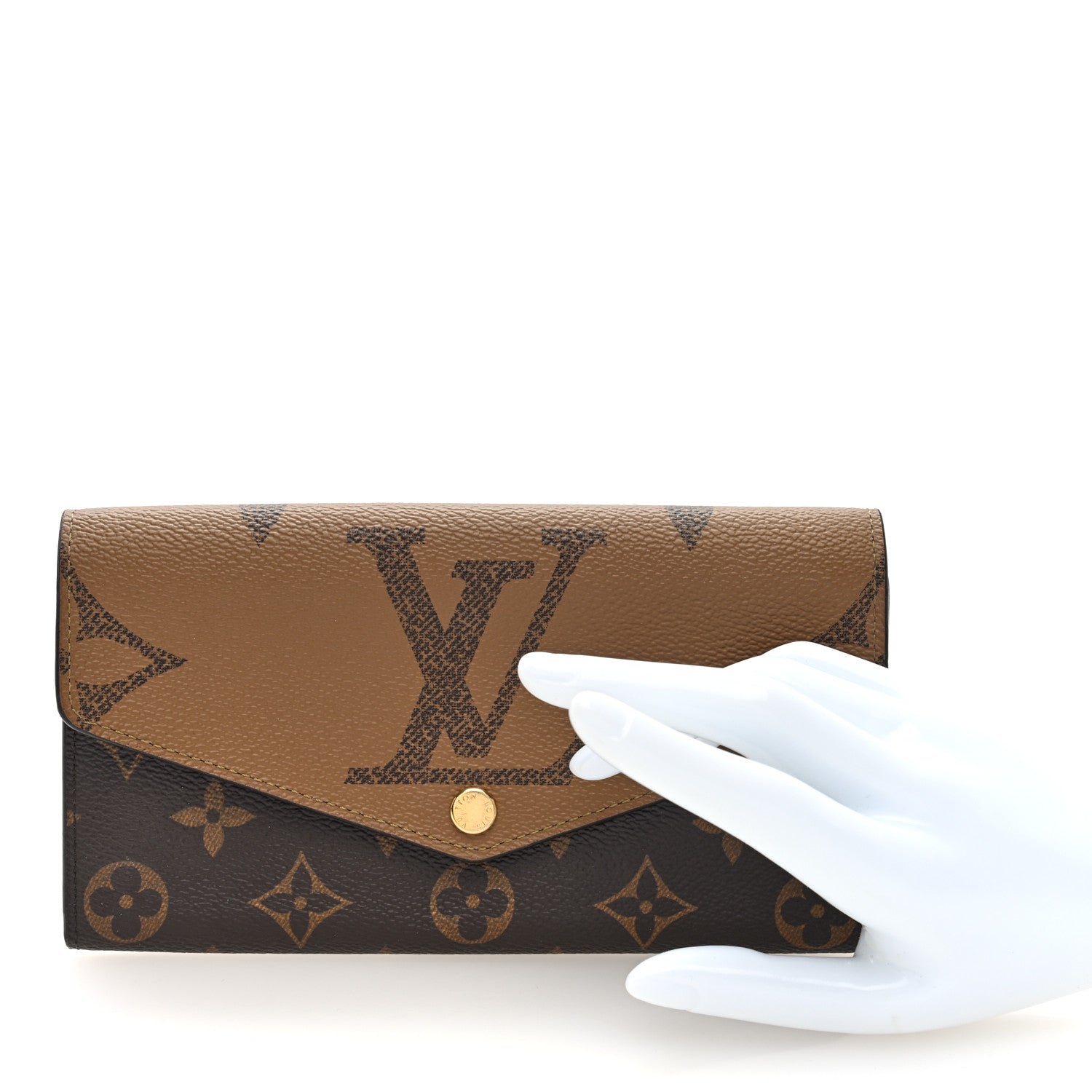 Reverse Monogram Giant Sarah Wallet