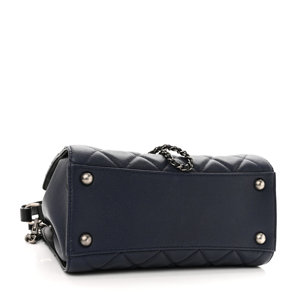 Caviar Quilted Small CC Bucket Bag Navy