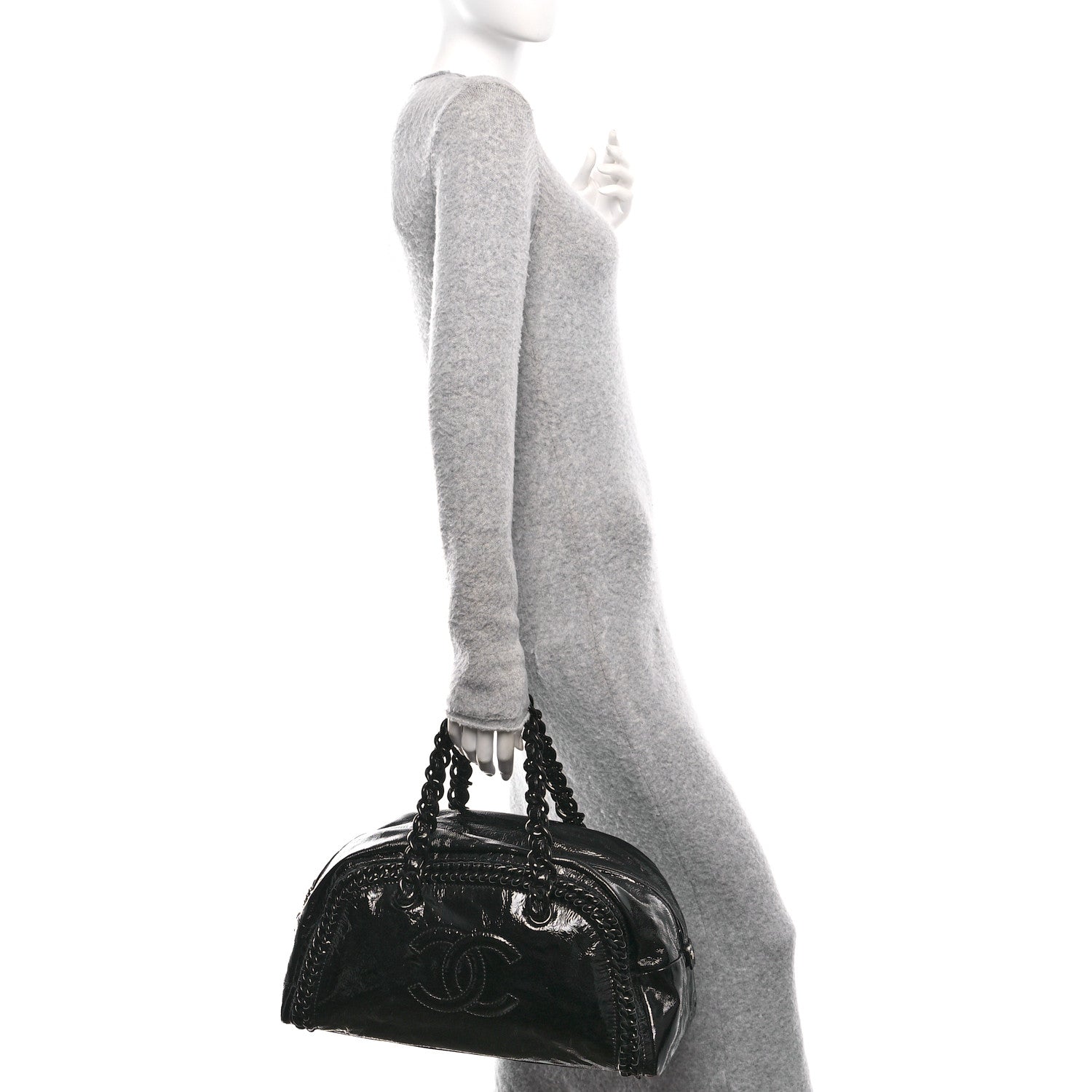 Patent Large Luxe Ligne Bowler Black