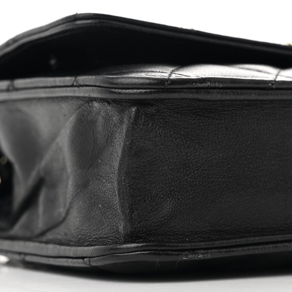 Caviar Quilted Golden Class Wallet On Chain WOC Black