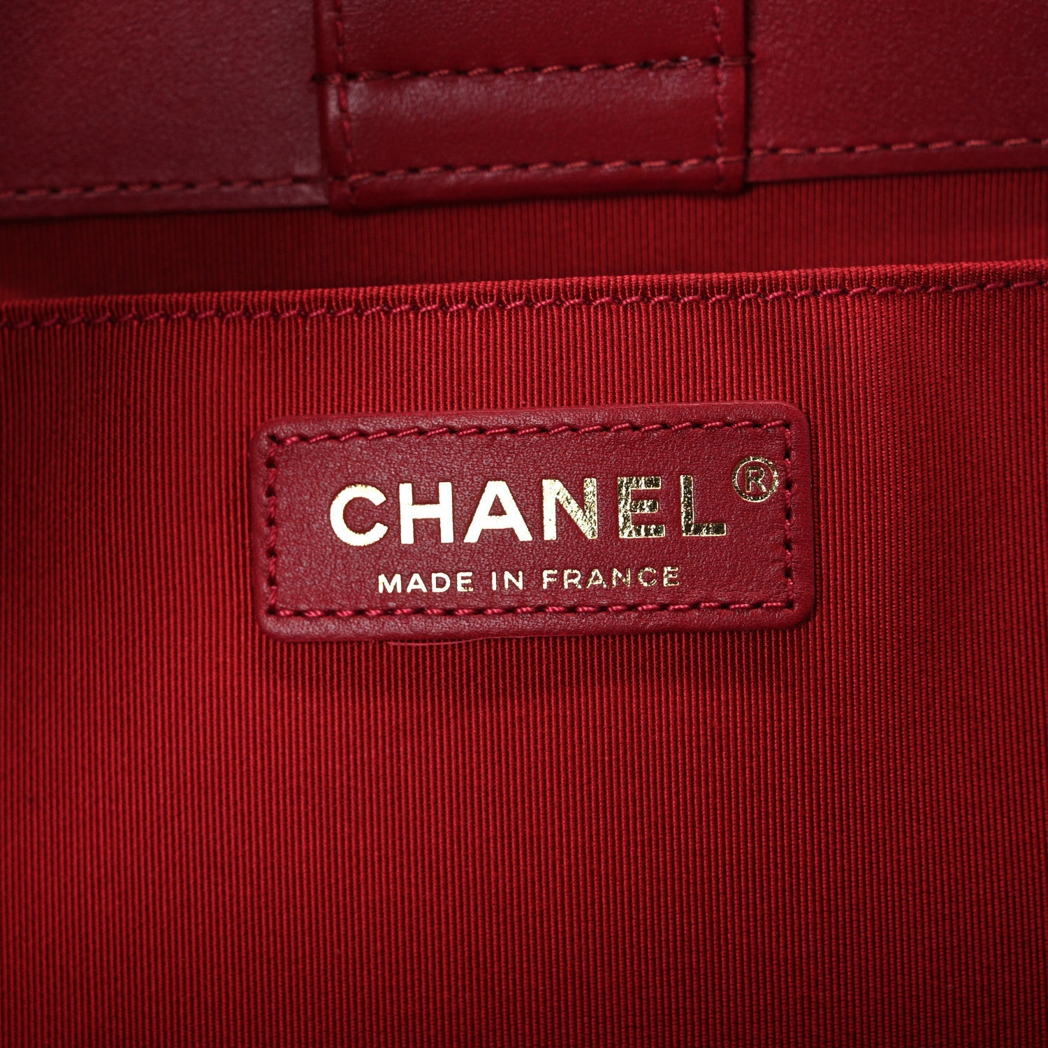 Calfskin Quilted CC Chain Accordion Tote Red