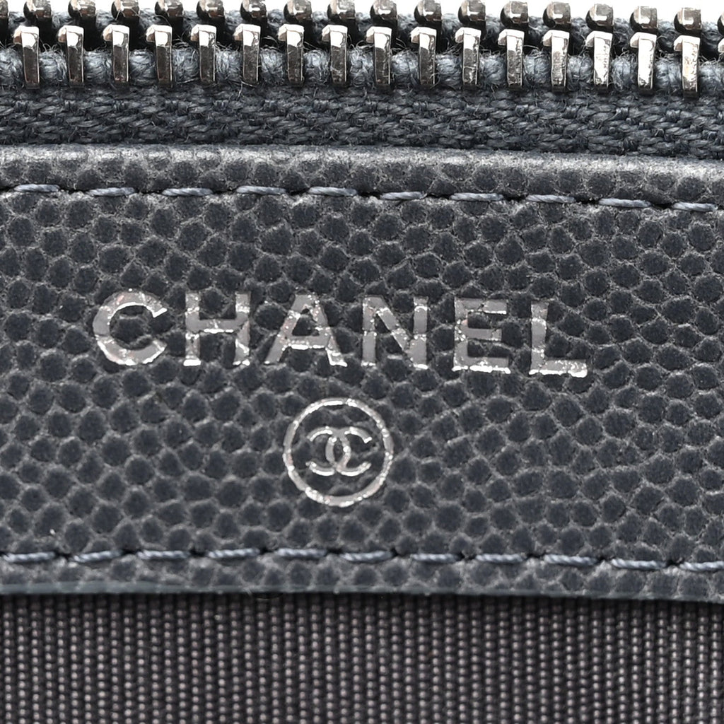Caviar Quilted Small Clutch With Chain Grey
