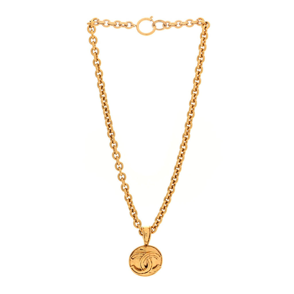Metal CC Chain Pendant Necklace Gold