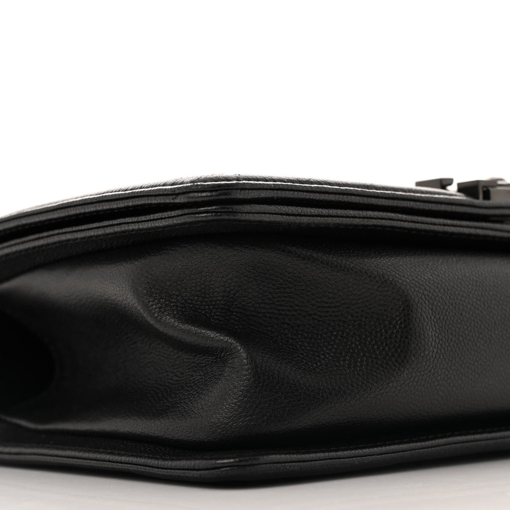 Caviar Quilted Medium Boy Flap So Black