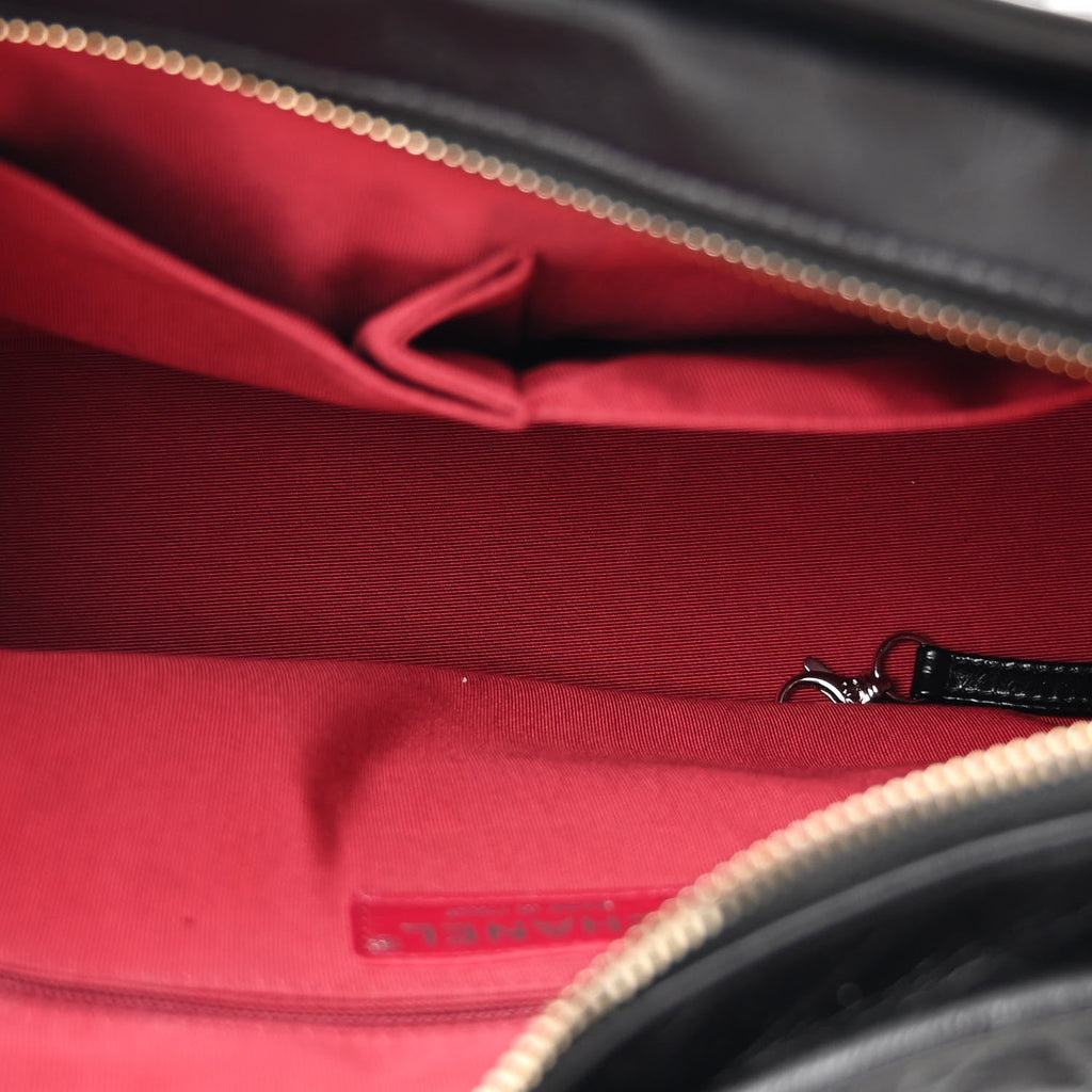 Aged Calfskin Quilted Medium Gabrielle Hobo Black