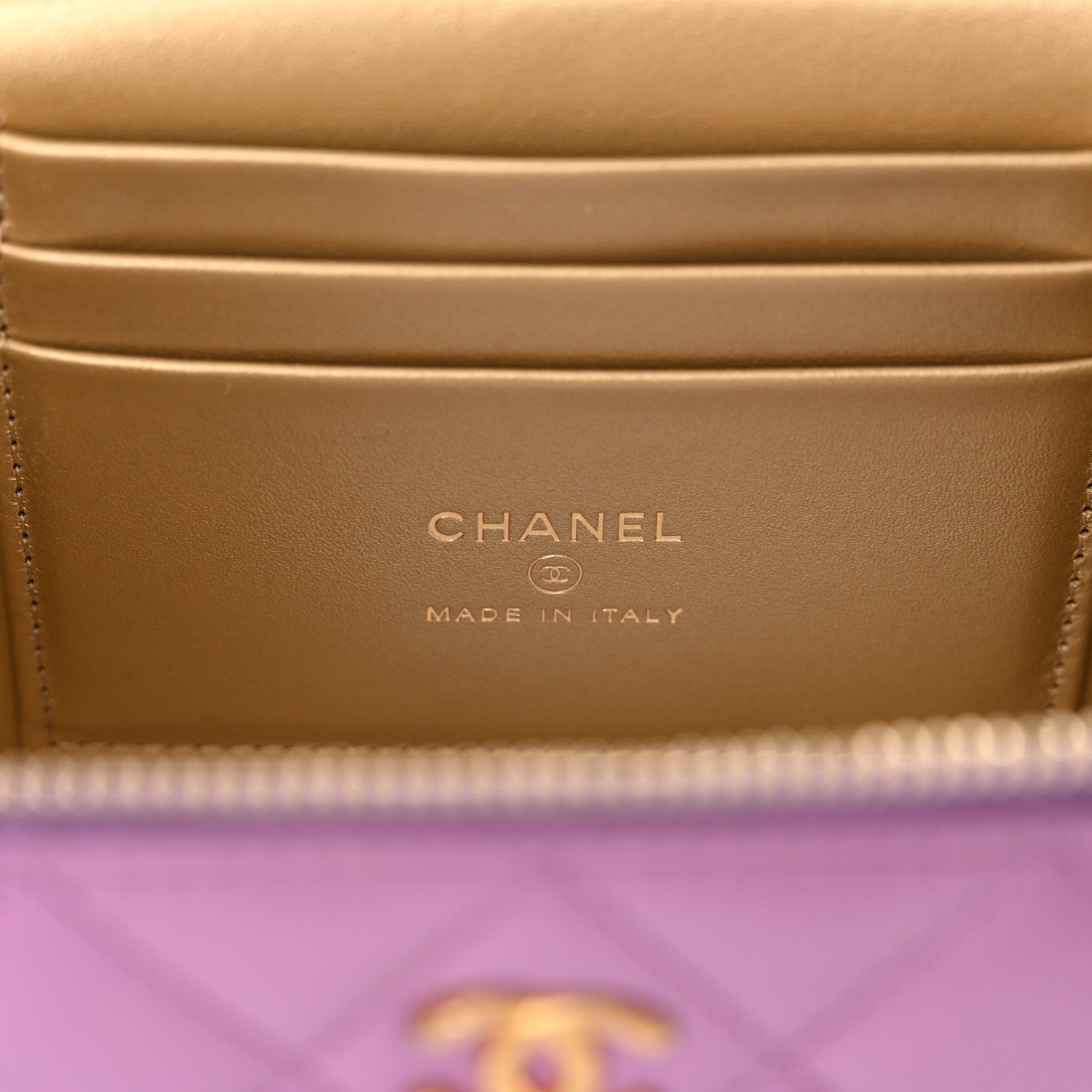 Lambskin Quilted Pearl Crush Small Vanity Case With Chain Purple