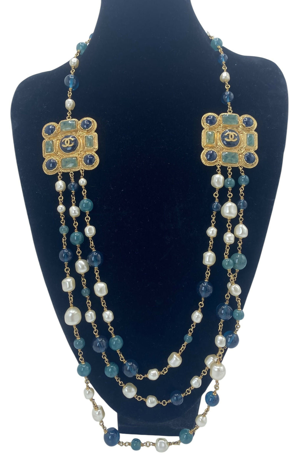 Chanel 11A Paris-Byzance 3 Strand Pearl Medallion Gold Green Blue Necklace/Belt