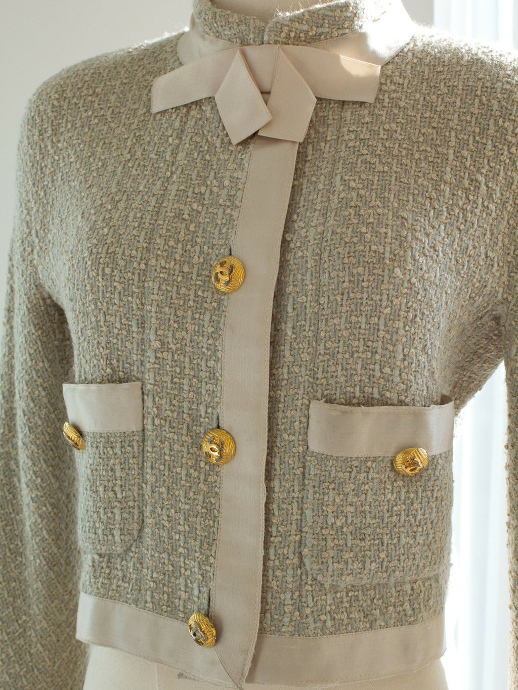 Chanel Vintage S/S1990 Seafood Green Cream Satin Bow Tweed Cropped Jacket