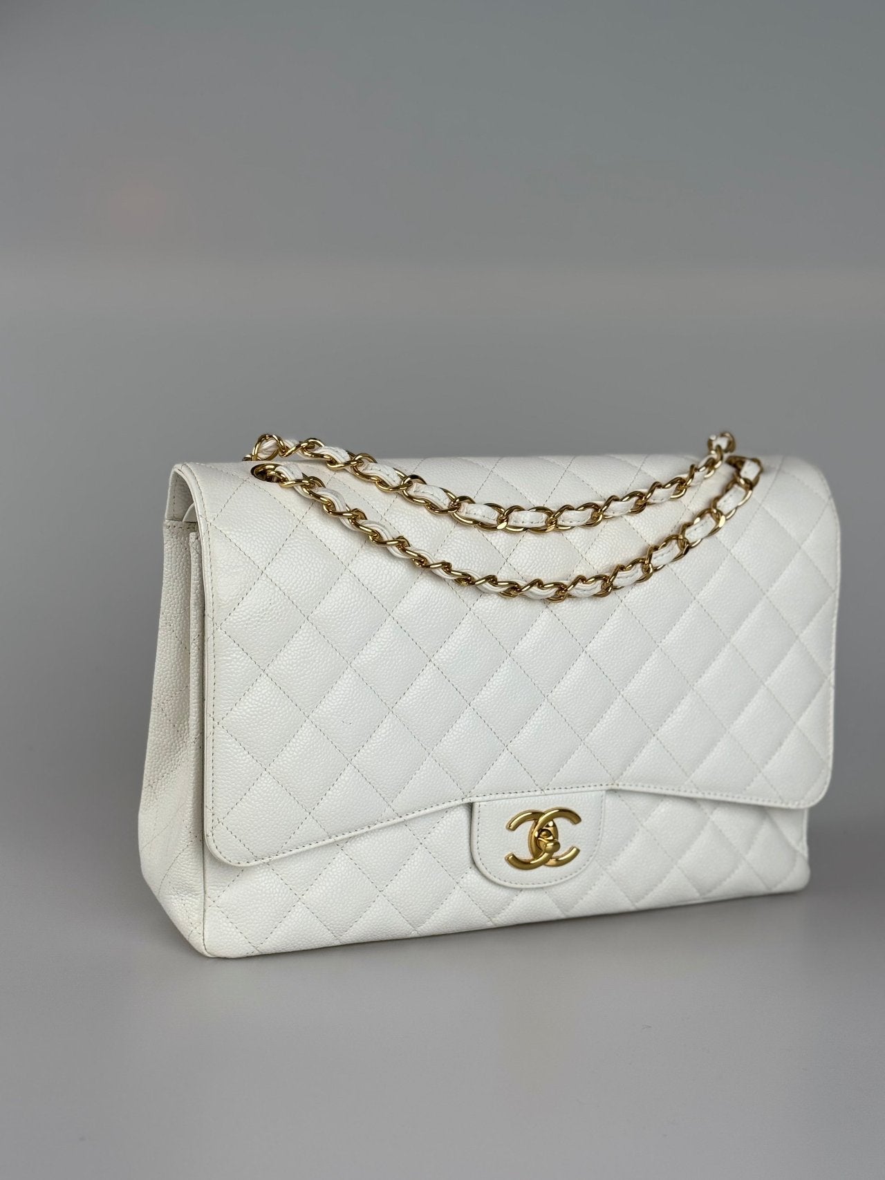 Chanel timeless flap Bag Caviar Leather Maxi size in white
