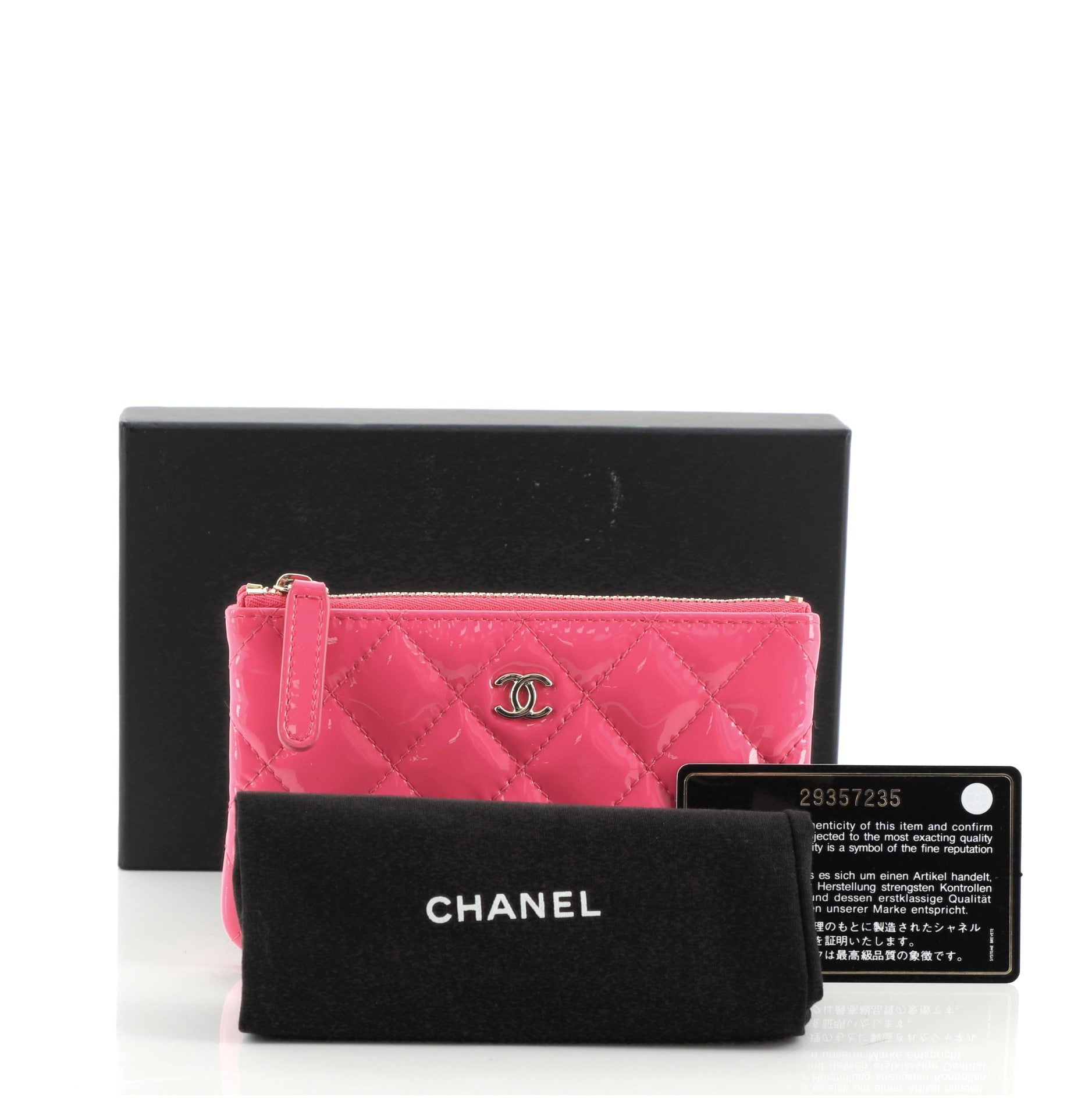 Classic O Case Pouch Quilted Patent Mini