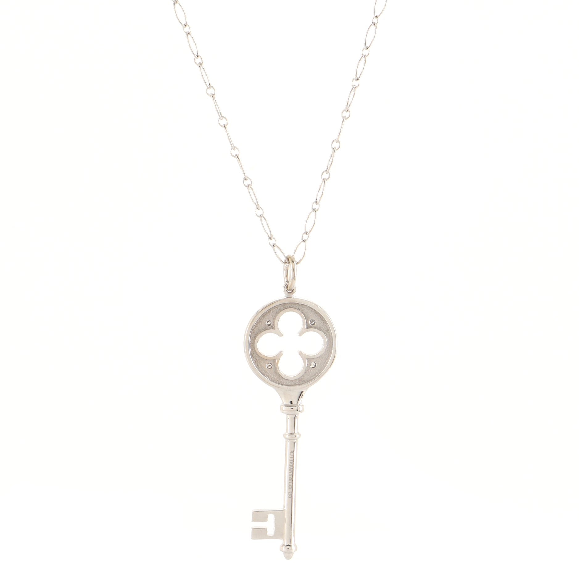 Clover Key Pendant Necklace 18K White Gold with Diamonds