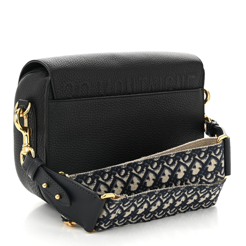 Grained Calfskin Large Bobby Flap Black