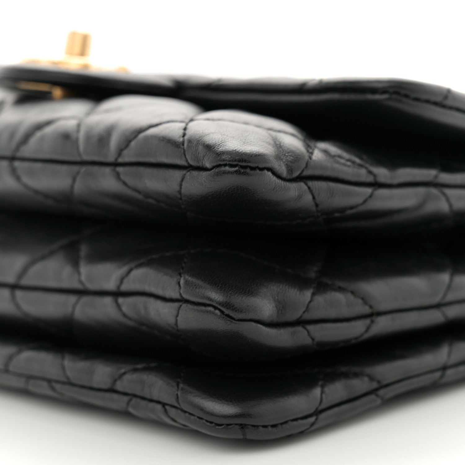 Lambskin Quilted Small Pillow Crush Flap Black