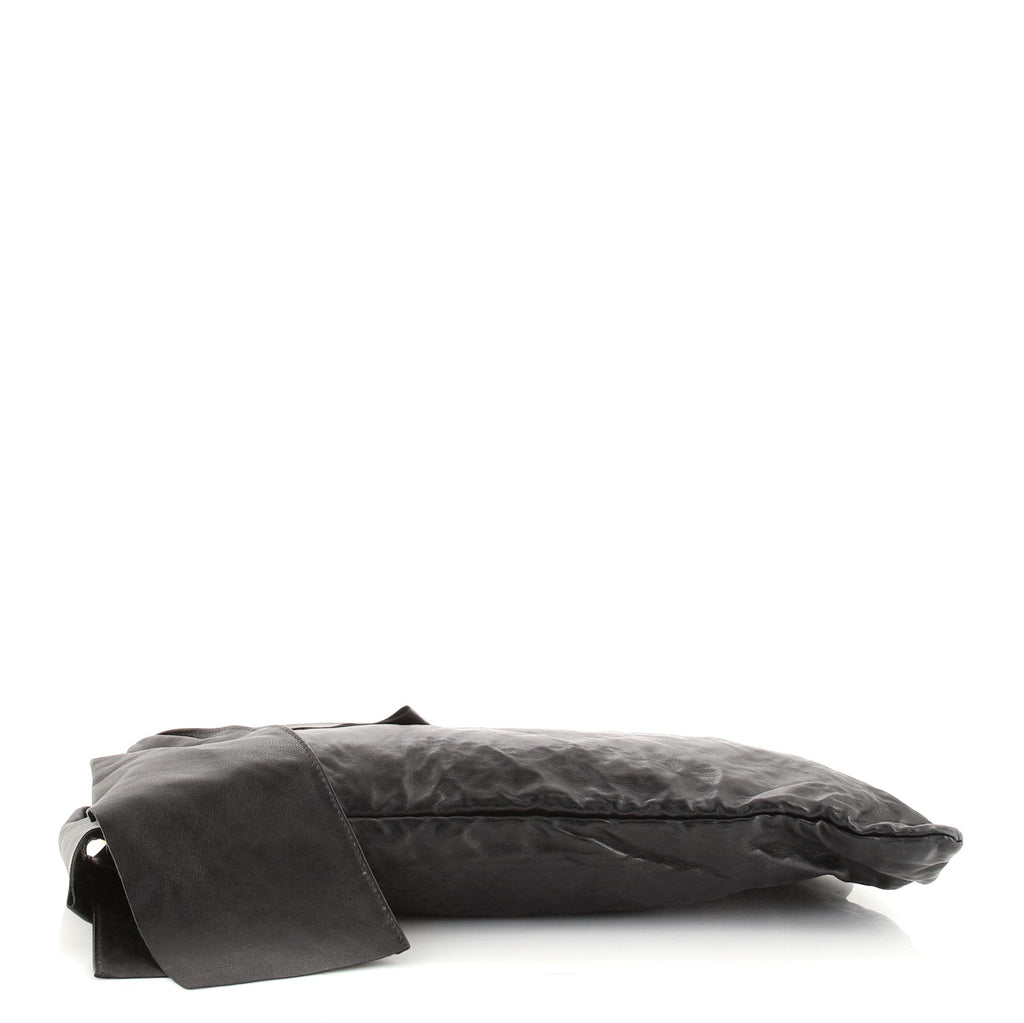 Bow Zip Clutch Nappa Antique Large