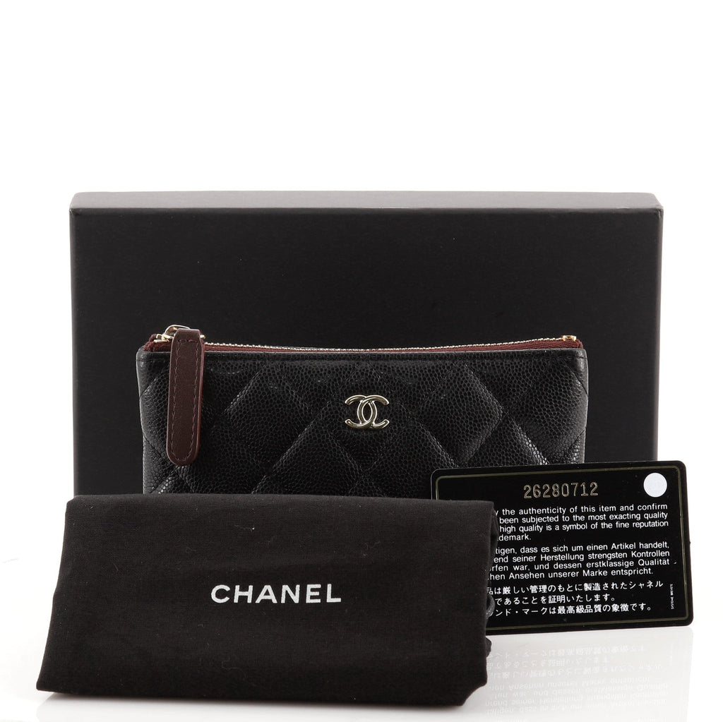 Classic O Case Pouch Quilted Caviar Mini