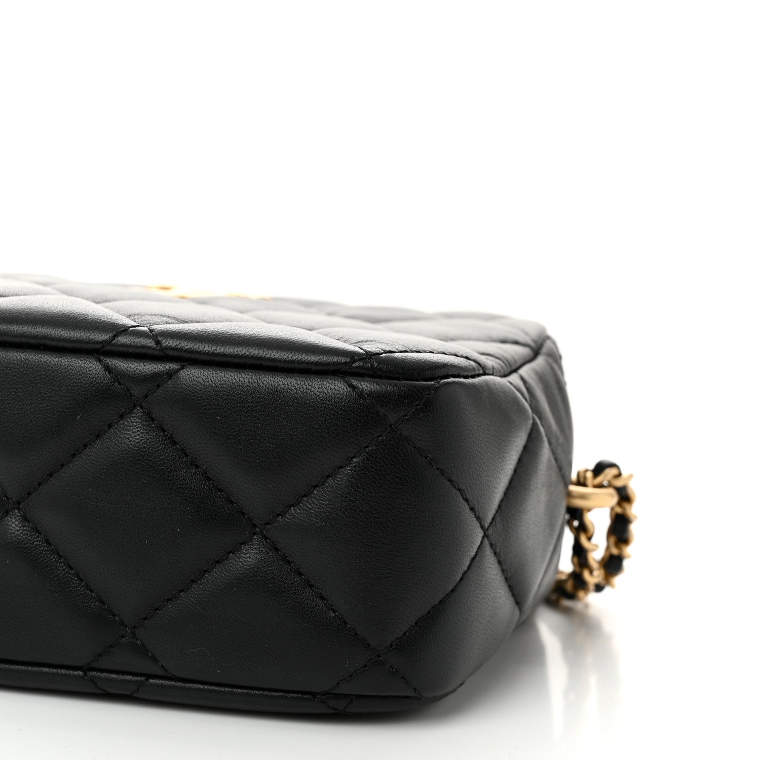 Lambskin Quilted Pearl Chain Camera Case Black