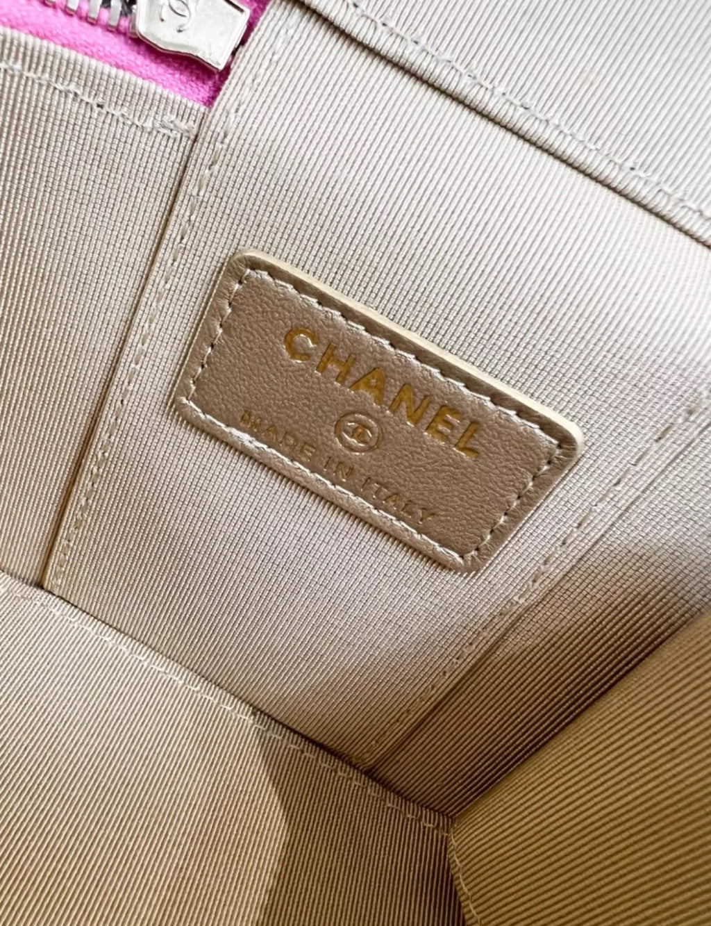 CHANEL Pearl Crush Mini Vanity Case Chain Shoulder Bag Pink Lambskin Leather