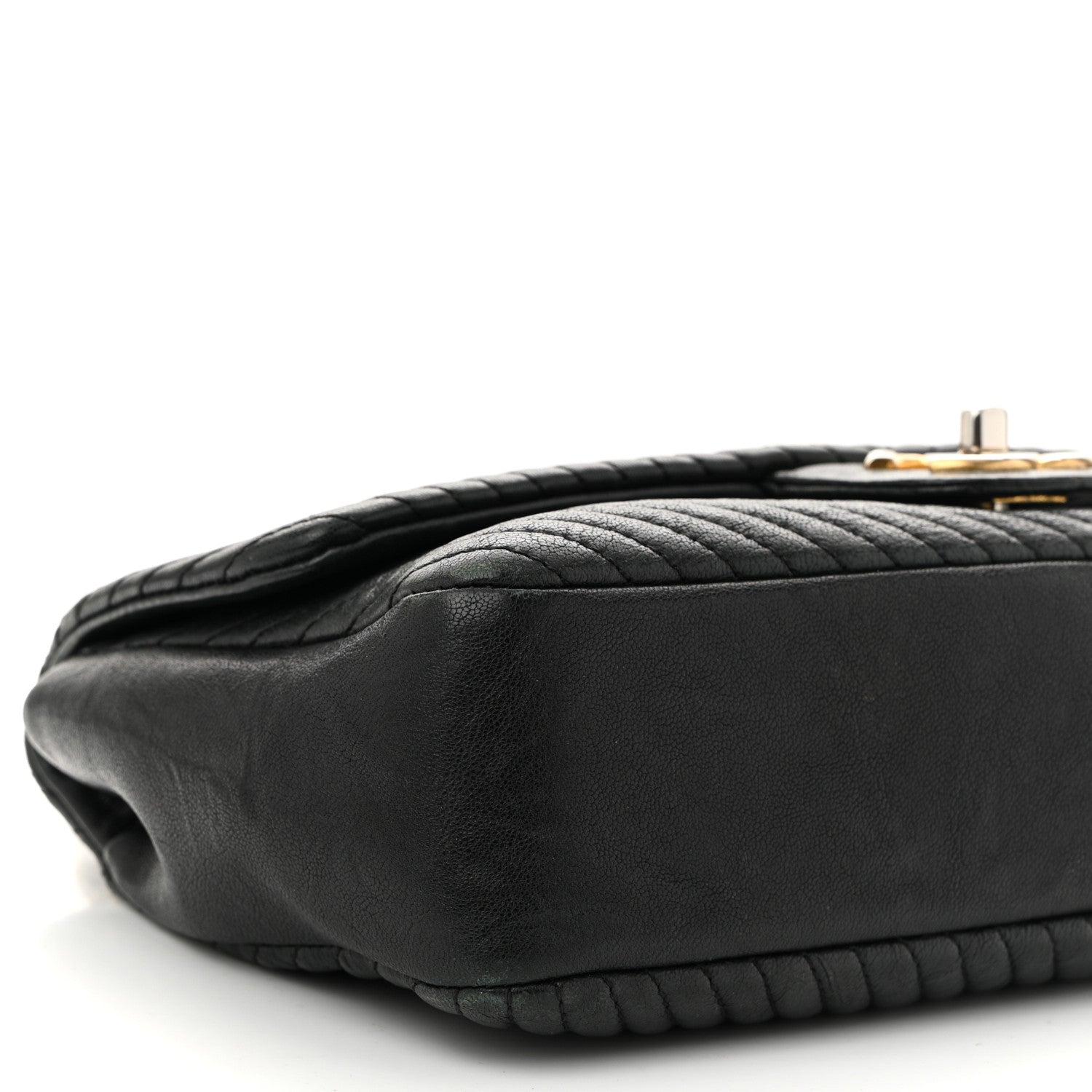 Calfskin Chevron Quilted Medium Surpique Flap Black