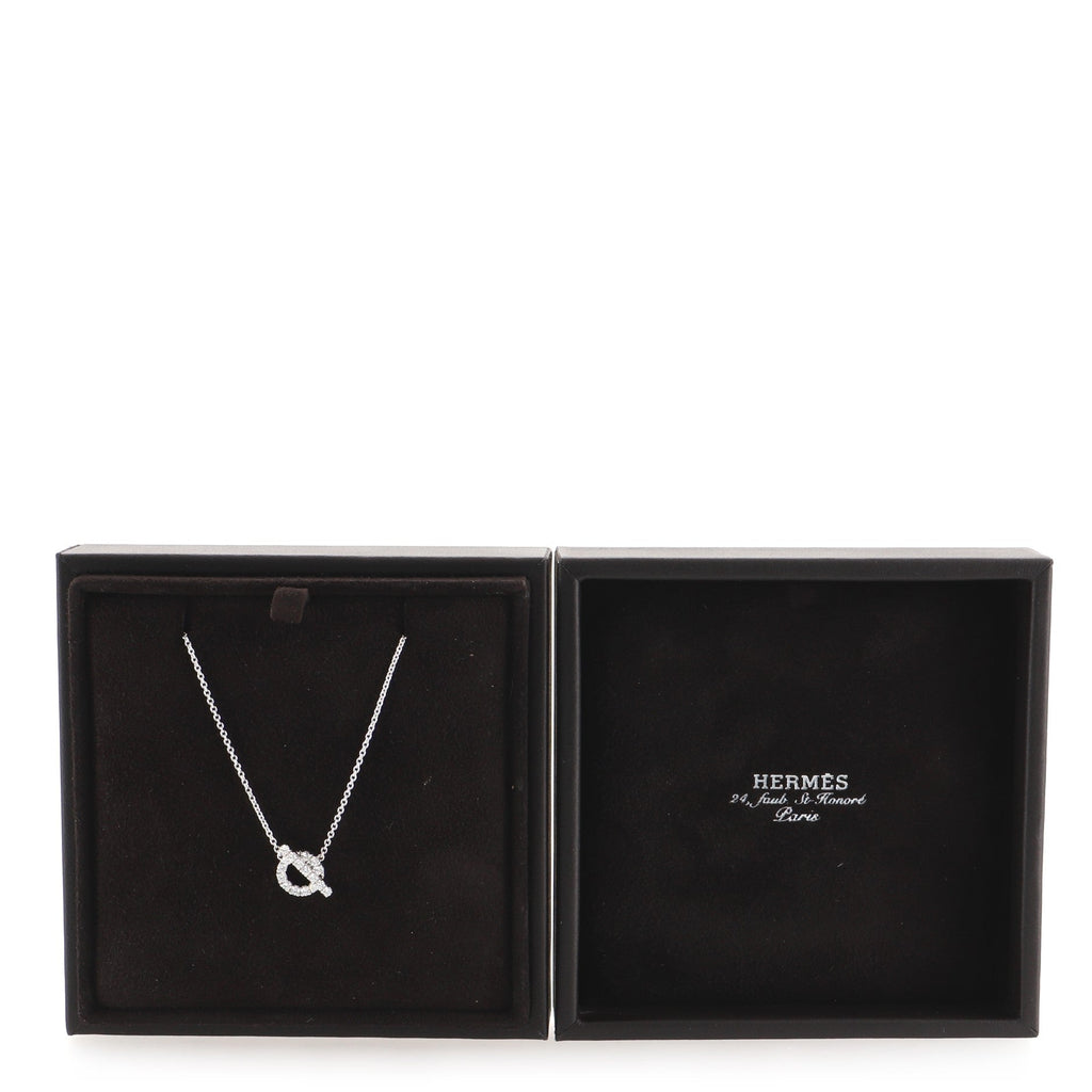 Finesse Pendant Necklace 18K White Gold and Diamonds
