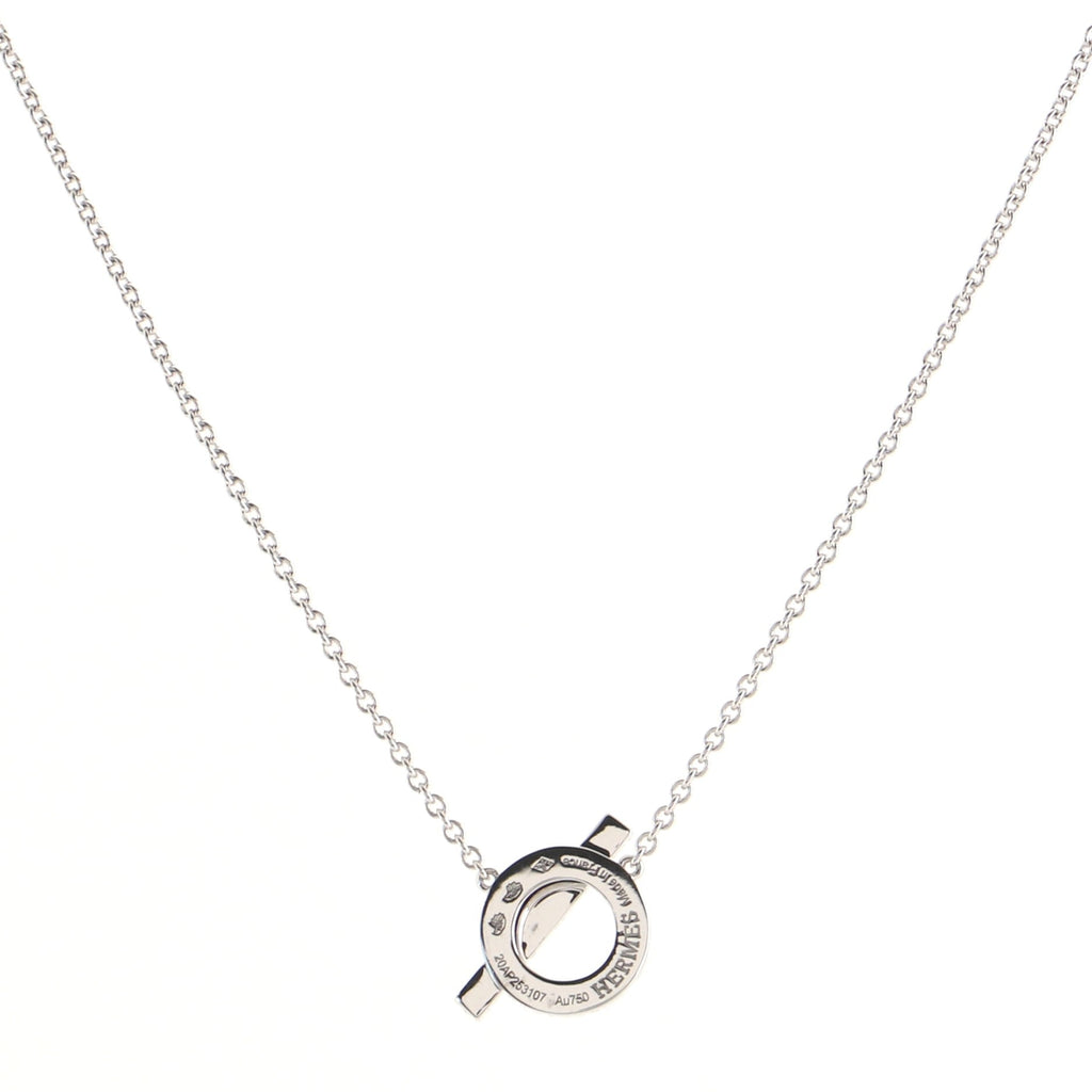 Finesse Pendant Necklace 18K White Gold and Diamonds
