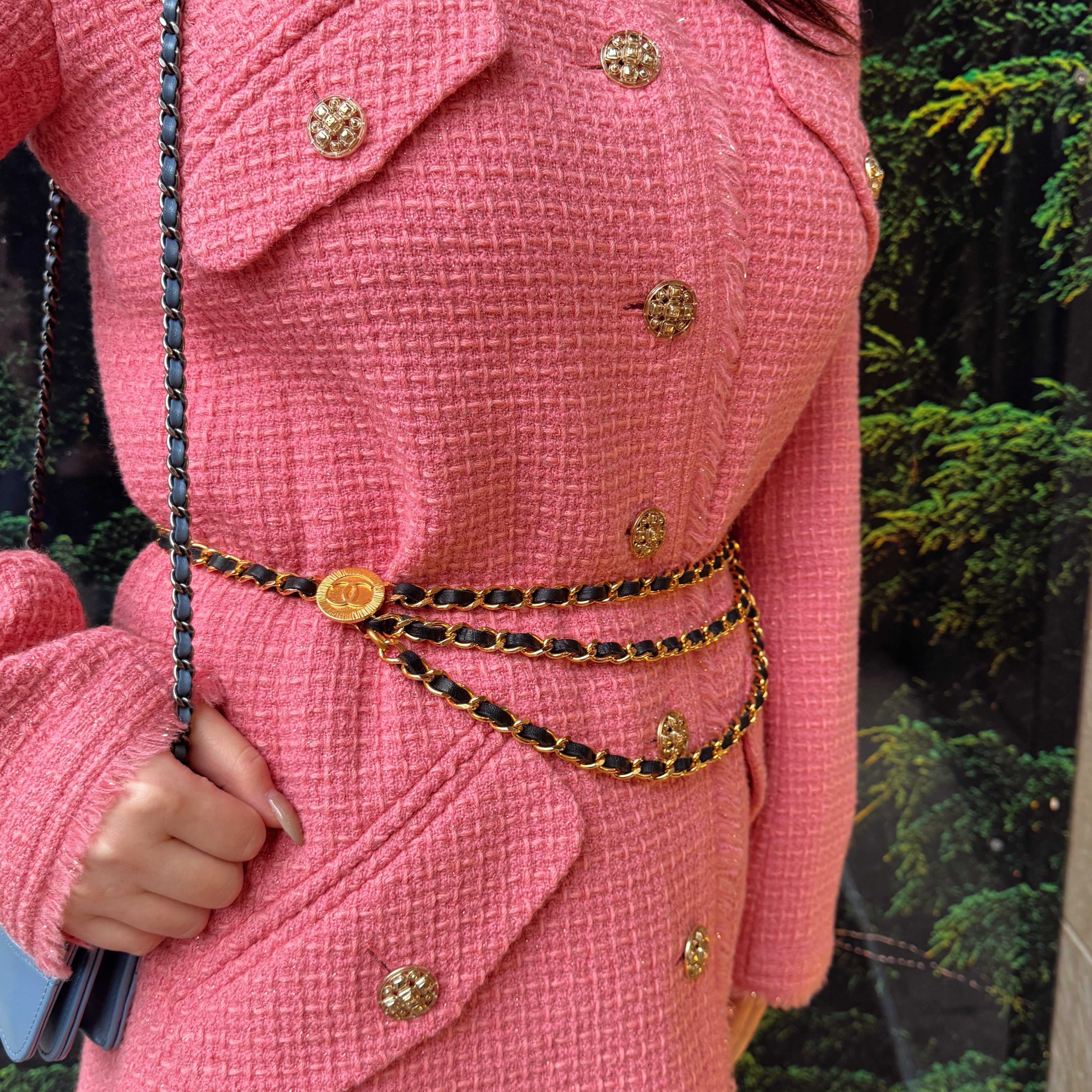 CHANEL Vintage Black Golden Waist Chain