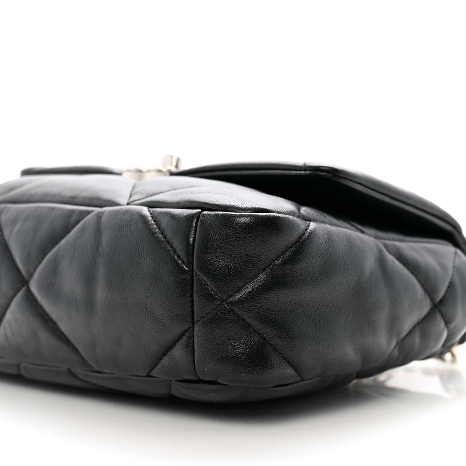 Lambskin Quilted Medium Chanel 19 Flap Black