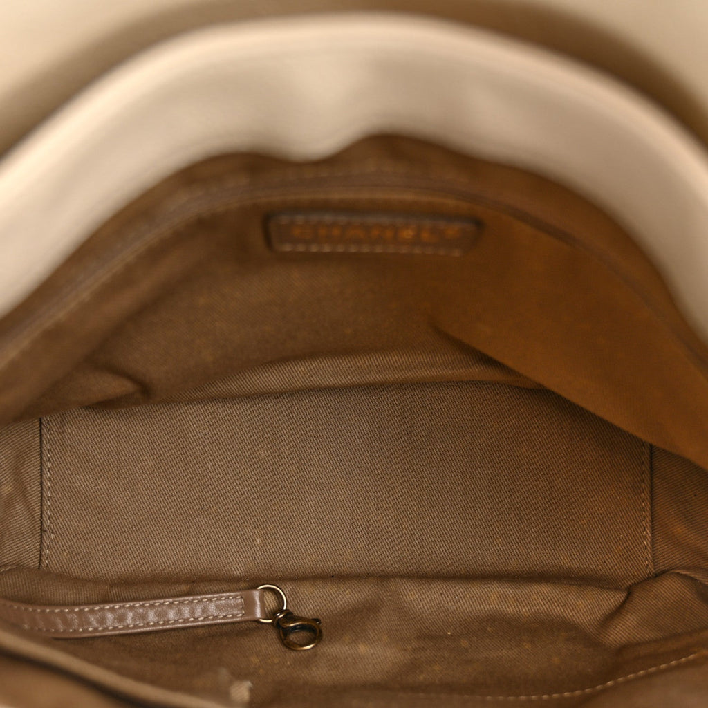Crumpled Grained Calfskin Medium Coco Pleats Messenger Flap Dark White