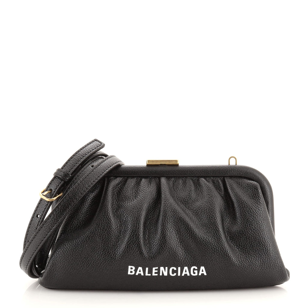 Cloud Clutch Leather. XS