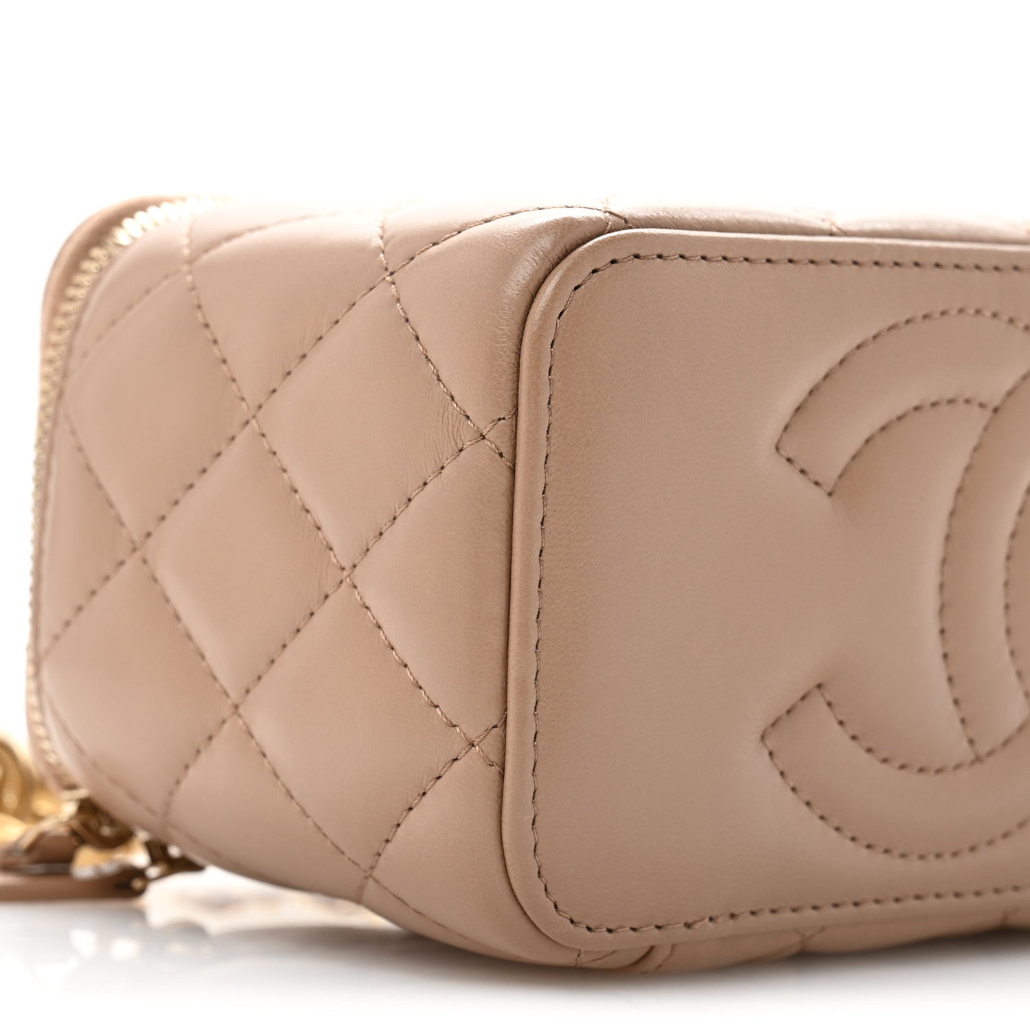 Lambskin Quilted Small Pillow Crush Vanity Case With Chain Beige