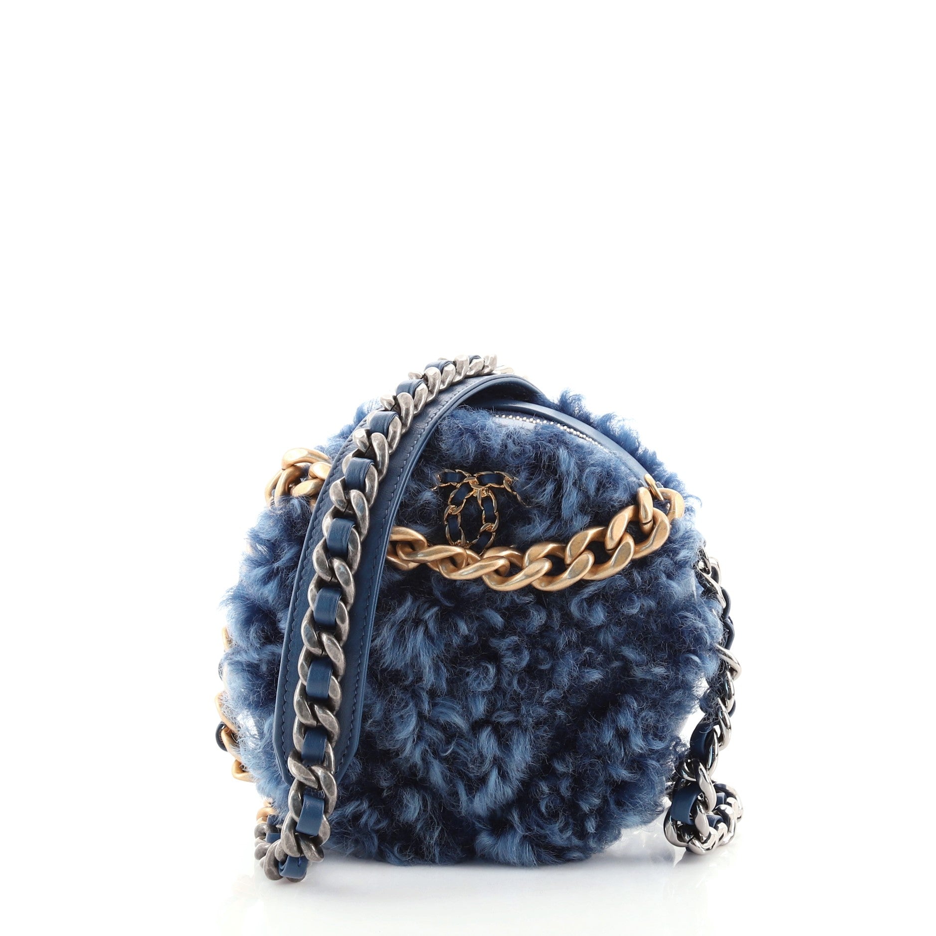 19 Round Clutch with Chain Quilted Shearling