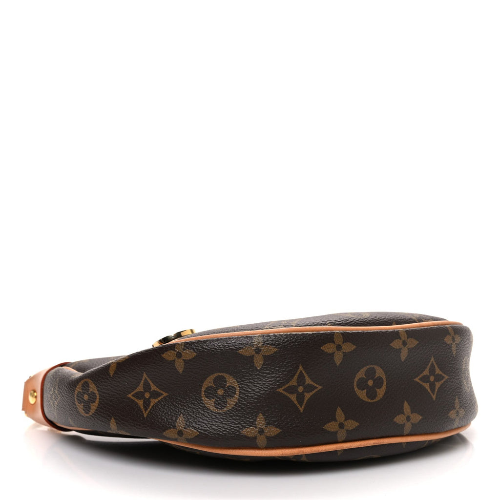 Monogram Loop