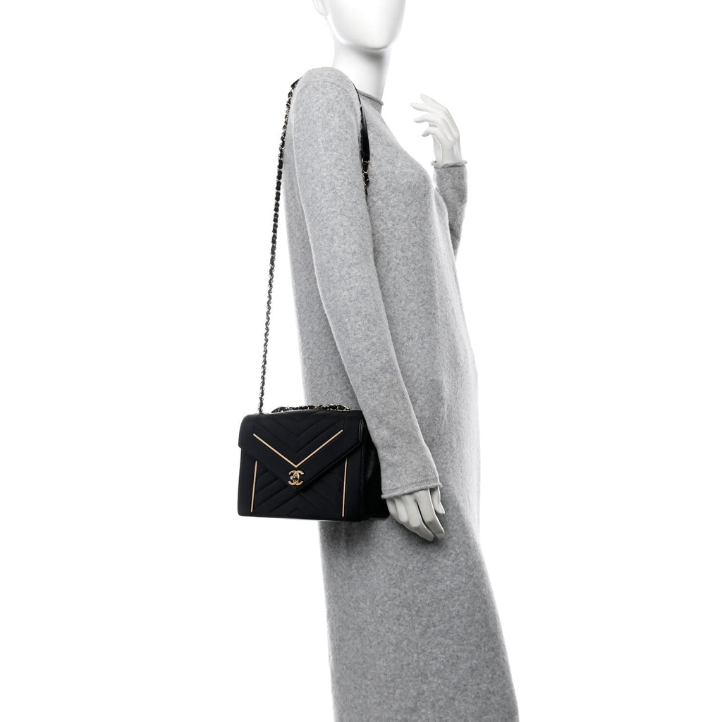 Lambskin Reversed Chevron Quilted Flap Black