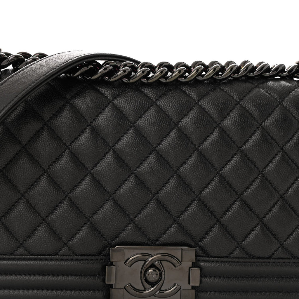 Caviar Quilted Medium Boy Flap So Black