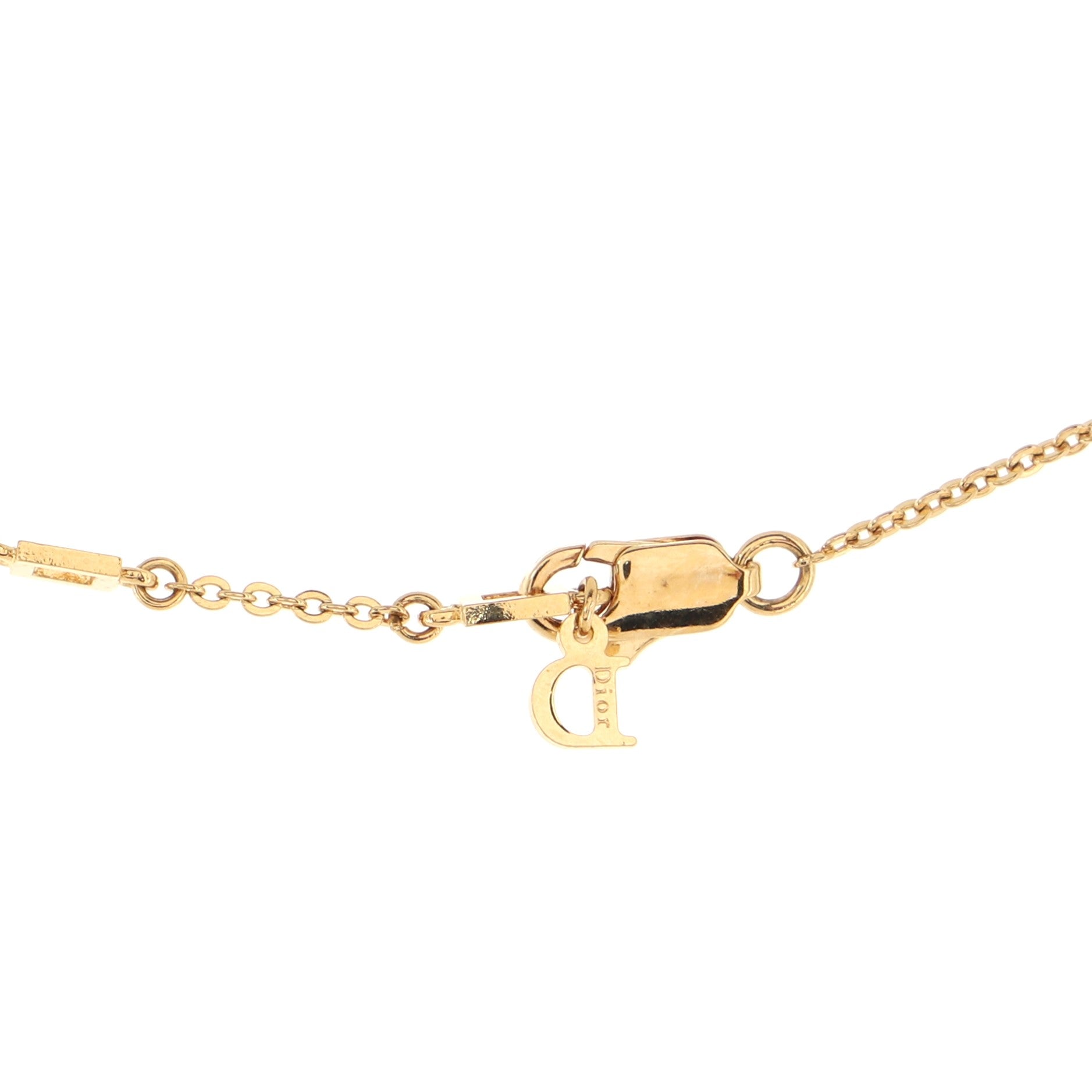 Heart and Arrow Pendant Necklace Metal