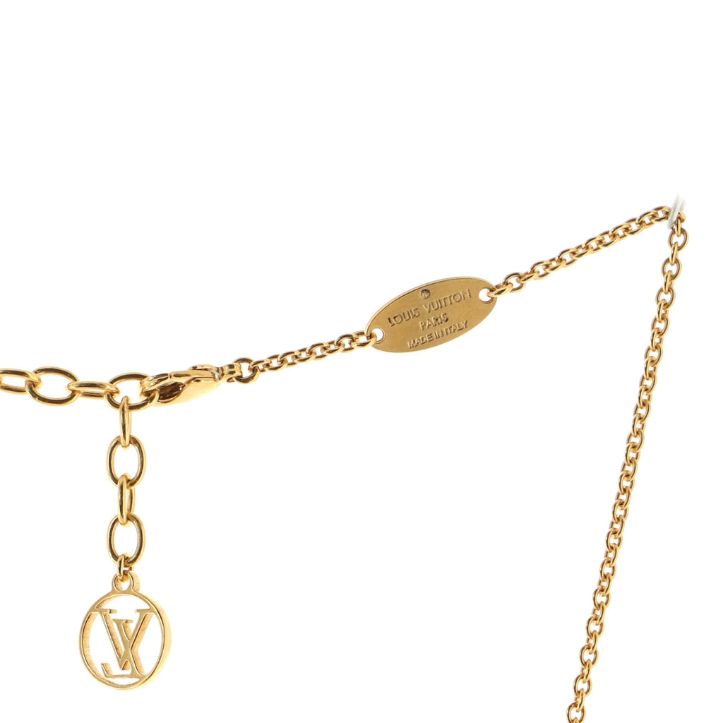 L To V Pendant Necklace Metal