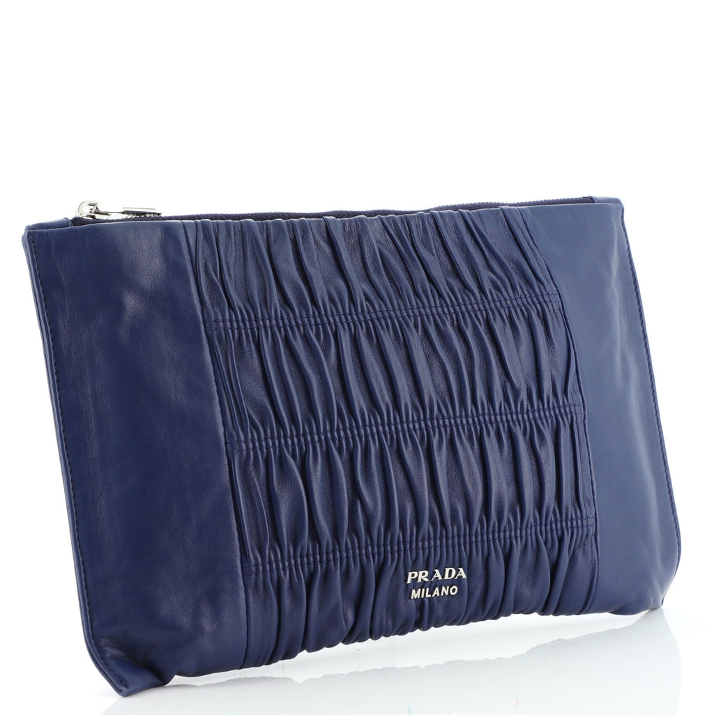 Zip Clutch Nappa Gaufre Medium