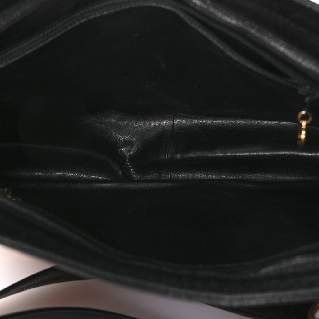 Caviar CC Shoulder Bag Black