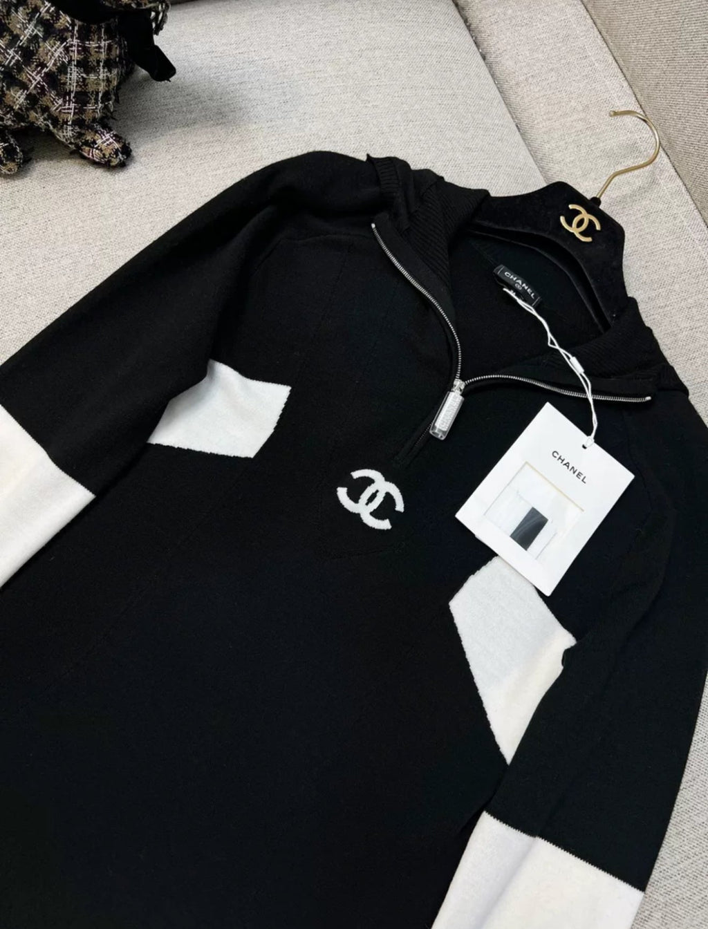 Chanel 24N Black & White Wool Pullover