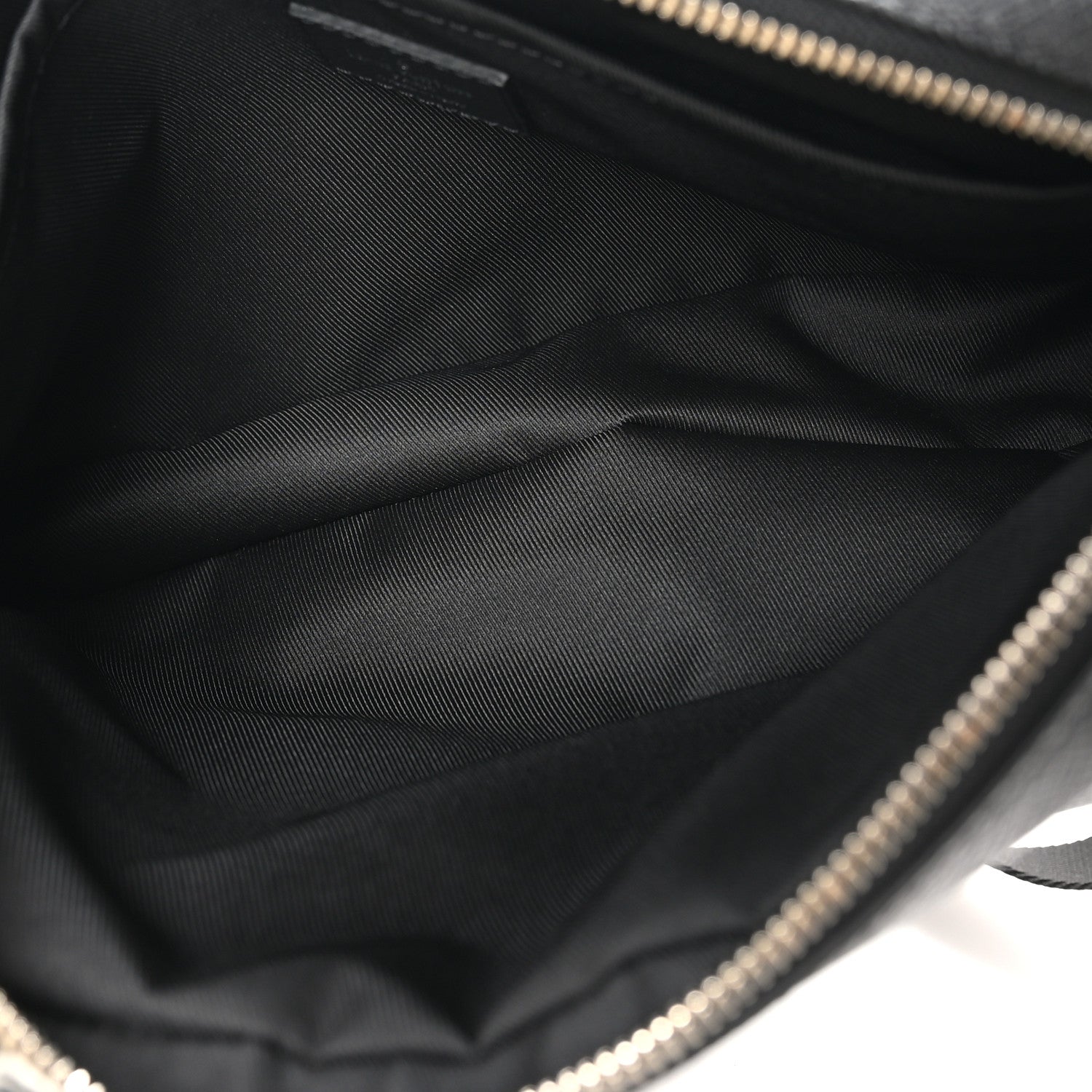 Taiga Monogram Eclipse Outdoor Messenger Black