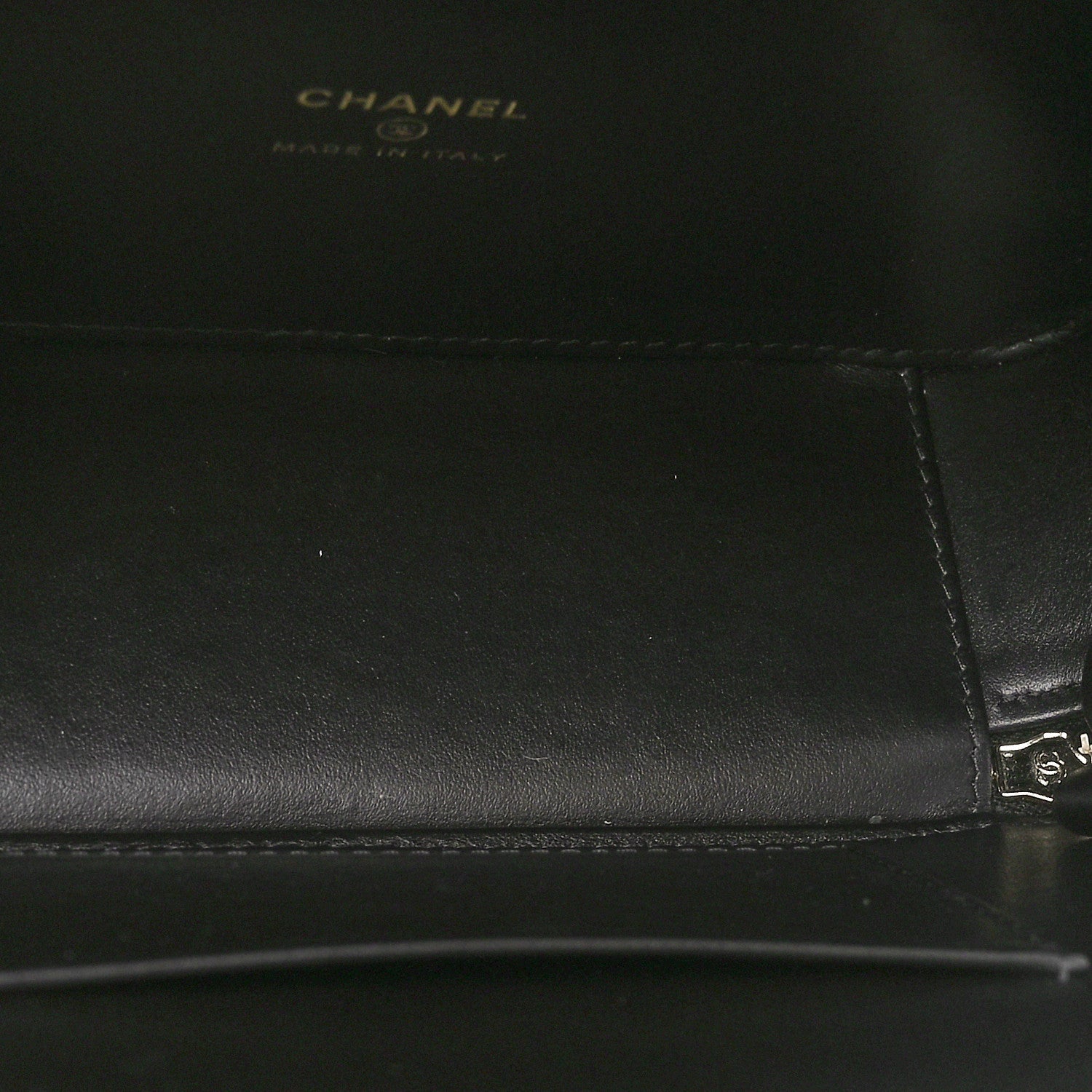 Caviar Quilted Top Handle Vanity Case Black