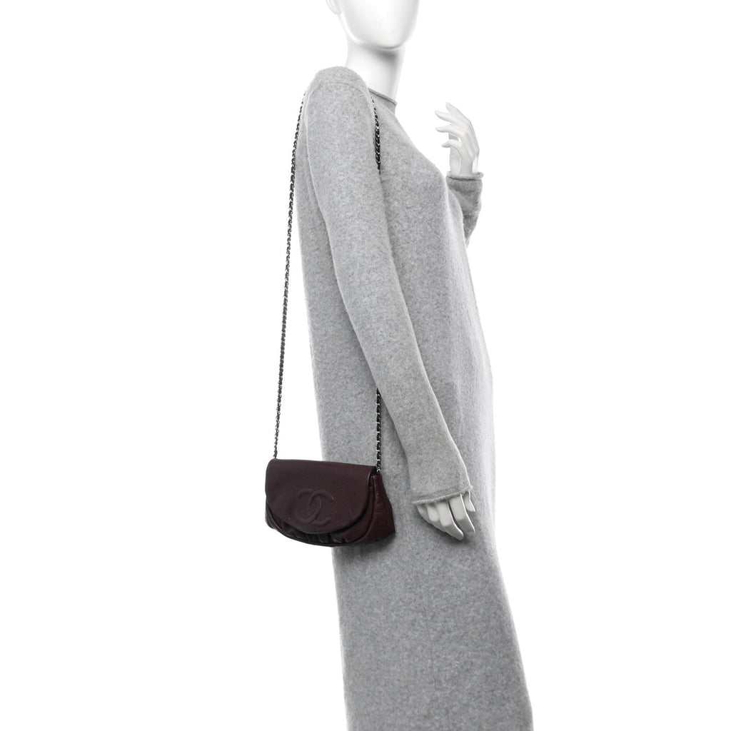 Caviar Half Moon Wallet On Chain WOC Bordeaux